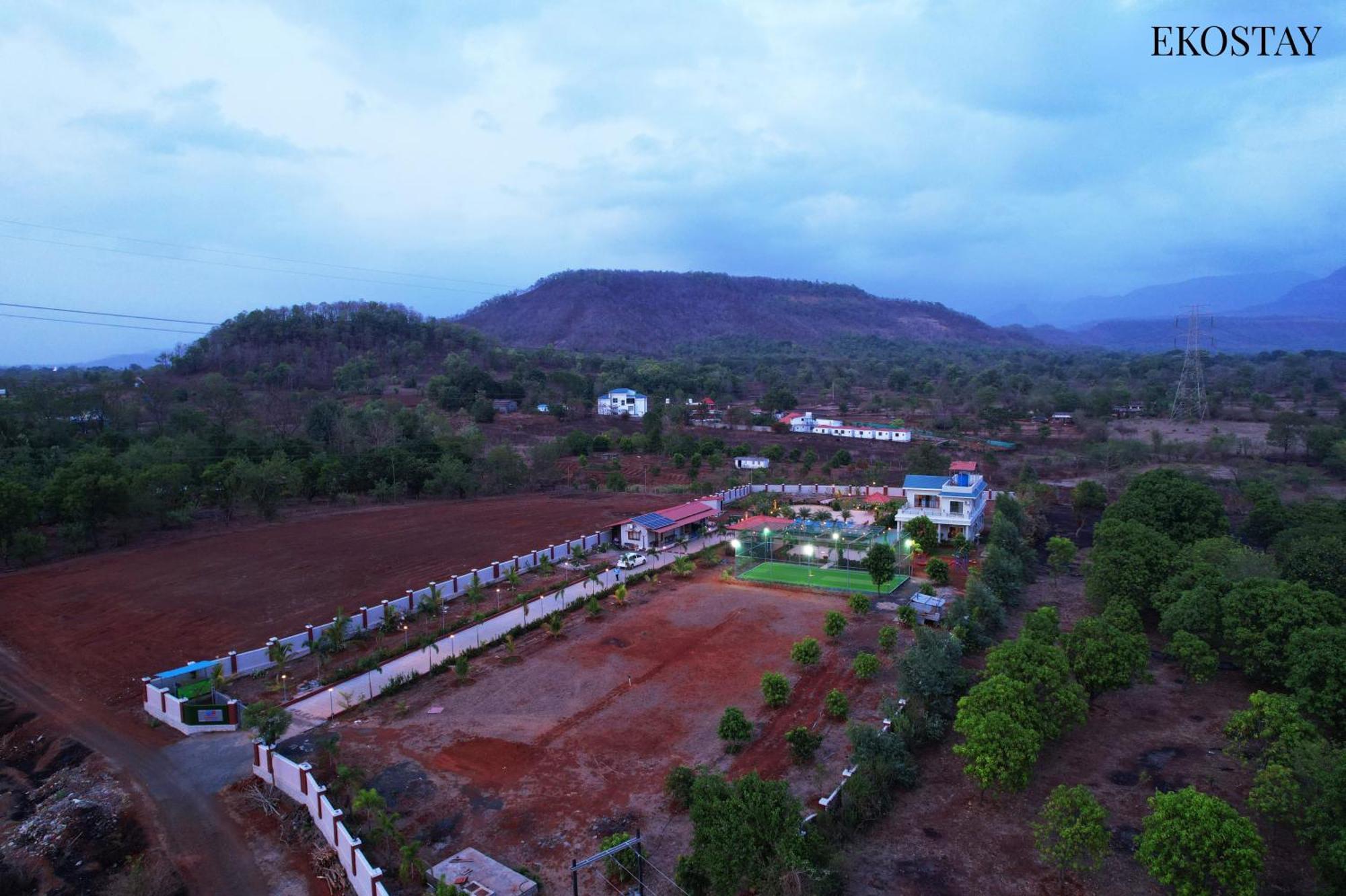 Ekostay Gold Palm Estate I Cricket Turf I Rain Dance I 2 Acre Property كارجات المظهر الخارجي الصورة